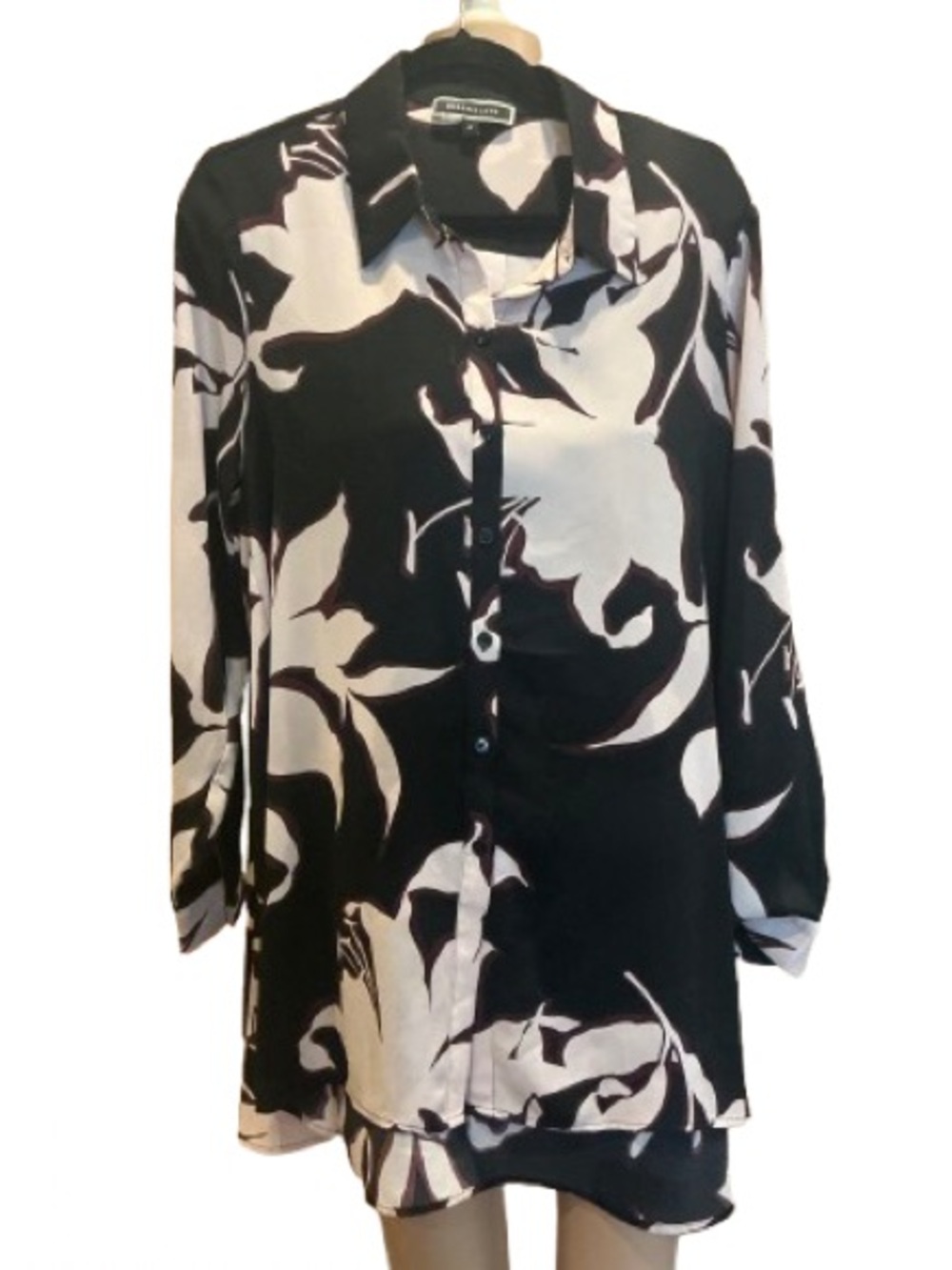 Melanie Lynne Large Floral Button-Down Tunic – Size 12